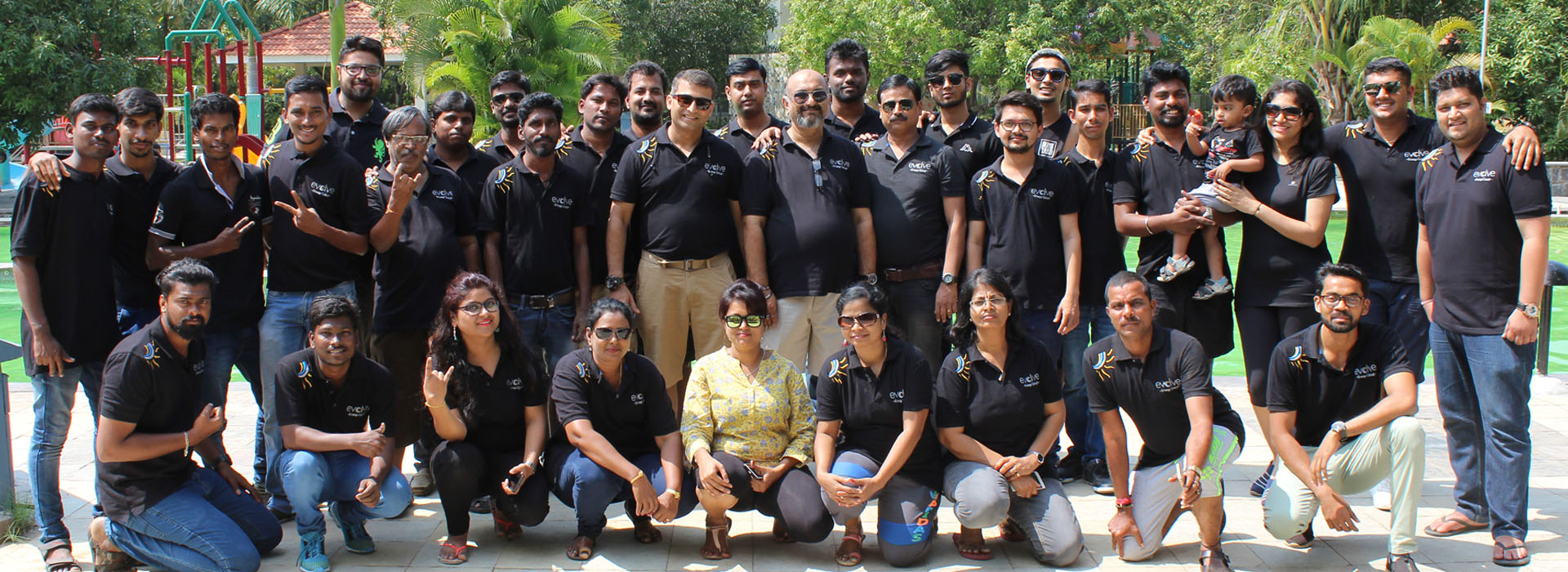 evolve solar team in black